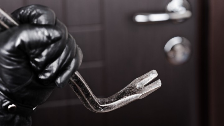 Η συμμορία των ανήλικων Ρομά χτύπησε και πάλι στη Ρόδο. Συνελήφθησαν τρεις, αναζητείται ακόμα ένας 15χρονος