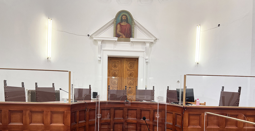 Νέα δίκη για κατηγορίες σεξουαλικής κακοποίησης ανήλικης κάτω των 12 και 14 ετών παρά την αθωωτική απόφαση σε πρώτο βαθμό