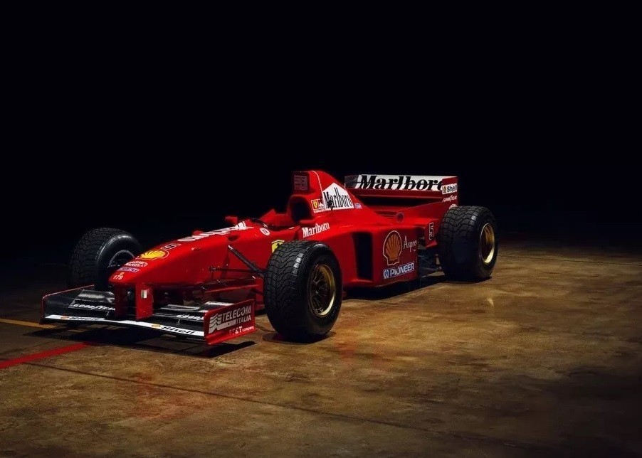 Σε δημοπρασία η θρυλική Ferrari F310B του Σουμάχερ: Το μονοθέσιο που έγινε επενδυτικό asset