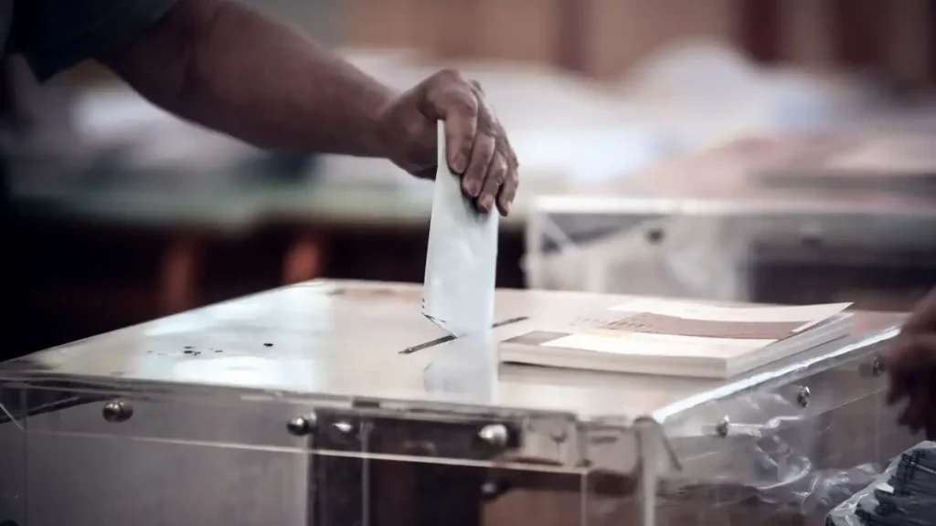 Δημοσκόπηση Interview: «Κλειδί» για την Καρυστιανού οι αναποφάσιστοι – «Ταφόπλακα» για τον ΣΥΡΙΖΑ ένα κόμμα Τσίπρα