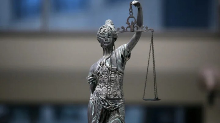 Παναγιώτης Κουνάκης: Υπάρχει δικαιοσύνη στην Ελλάδα;