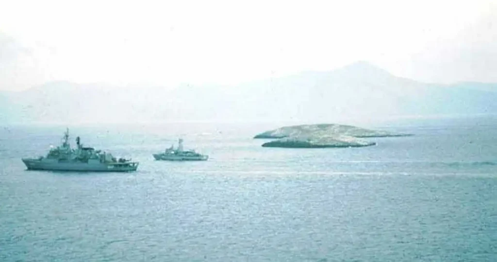 Ίμια, τριάντα χρόνια μετά: Η πολιτική διαχείριση μιας κρίσης που αναδιαμόρφωσε τις ισορροπίες στο Αιγαίο