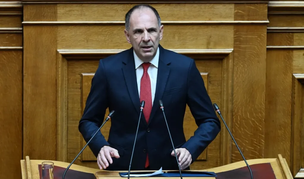 Ηχηρό μήνυμα Γεραπετρίτη: “Η επέκταση των χωρικών υδάτων στο Αιγαίο θα έρθει, όπως ήρθαν τα θαλάσσια πάρκα και το χωροταξικό”