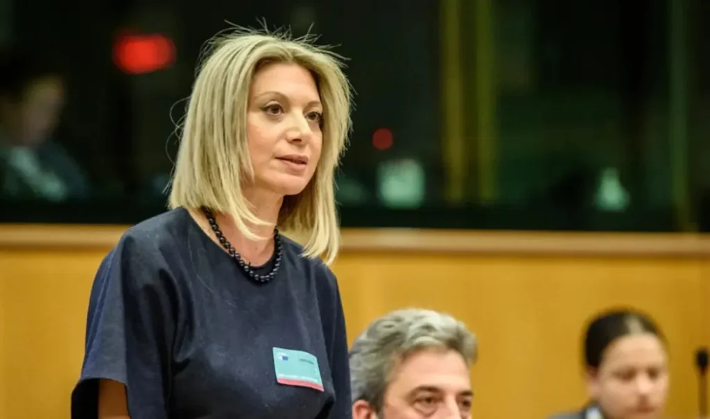 Μαρία Καρυστιανού: Ζήτημα ημερών η παραίτησή της από την προεδρία του Συλλόγου Συγγενών Θυμάτων “Τέμπη 2023” – Μέλη του ΔΣ ετοιμάζουν επιστολή που θα ζητούν να αποχωρήσει