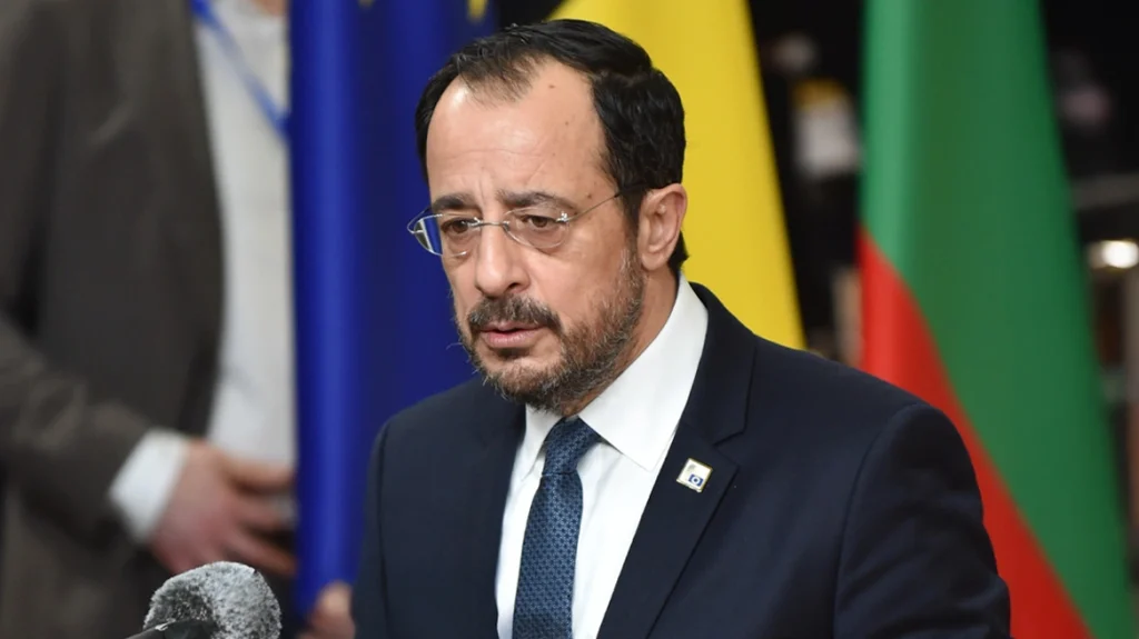 Σάλος από βίντεο με διαλόγους για μίζες στο Προεδρικό της Κύπρου – Αμήχανη η Λευκωσία, «προϊόν λάσπης» απαντά