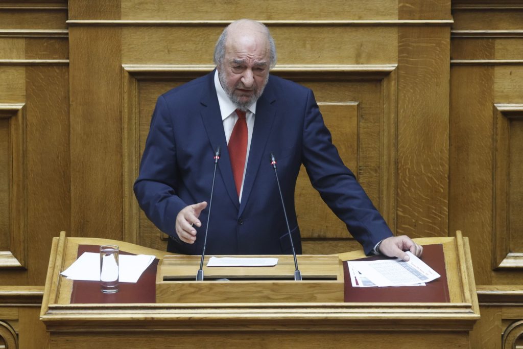 Νικητιάδης στη Βουλή για ΝΔ : Ψηφίζετε νόμους μόνο για το θεαθήναι