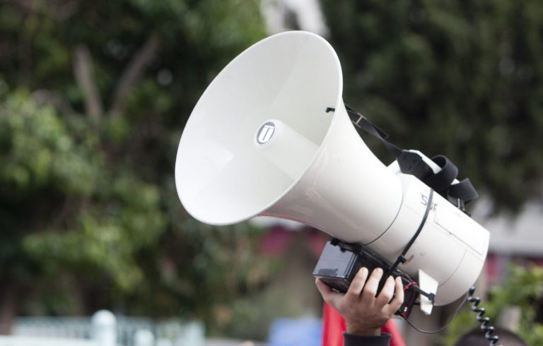 Εικοσιτετράωρη πανελλαδική απεργία στις 25/2 από την Πανελλήνια Ομοσπονδία Εργαζομένων στον Επισιτισμό-Τουρισμό