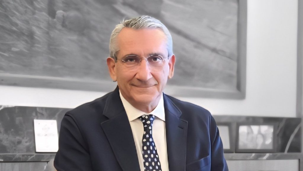 Γ. Χατζημάρκος: «Προσπαθώ να δώσω 14 εκατομμύρια και δεν μπορώ»