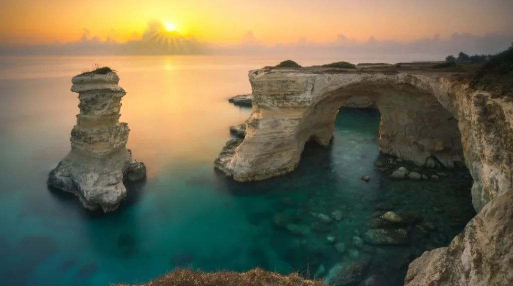 Ιταλία: Κατέρρευσε στη θάλασσα η διάσημη «Αψίδα των Εραστών» ανήμερα του Αγίου Βαλεντίνου