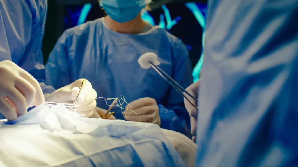 Τραγωδία στην Ιταλία: Σβήνουν οι ελπίδες για τον 2χρονο Τομάζο, του έκαναν μεταμόσχευση με καρδιά που καταστράφηκε γιατί την άφησαν σε ξηρό πάγο