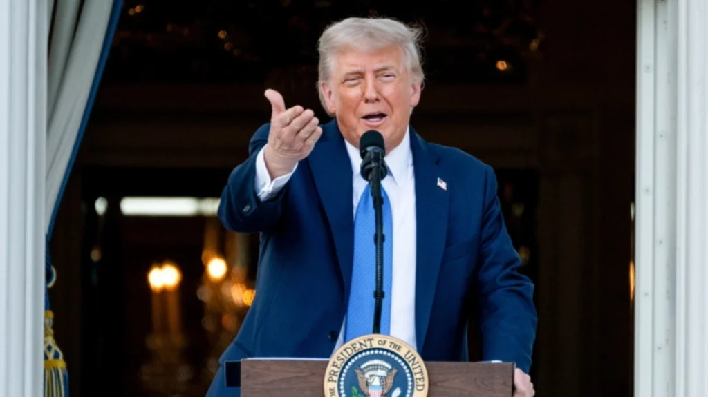 Τραμπ στην επίδοση διαπιστευτηρίων του νέου πρέσβη Αλεξανδρίδη: Έχω τεράστιο θαυμασμό για την Ελλάδα, οι σχέσεις με ΗΠΑ δεν ήταν ποτέ ισχυρότερες