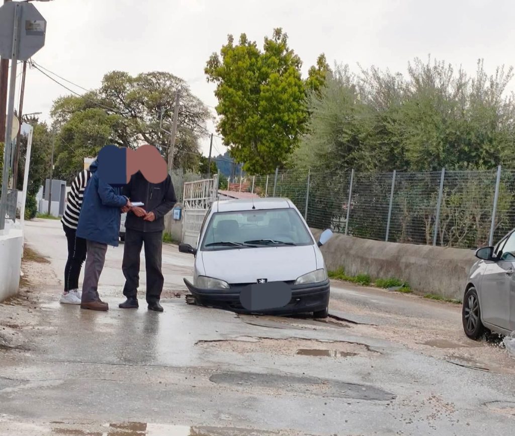 Ρόδος: Στο «κενό» όχημα μετά από καθίζηση οδοστρώματος στην περιοχή Άνοιξη