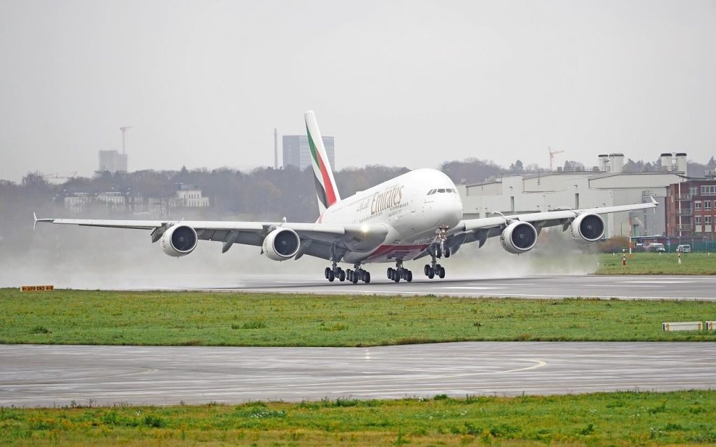 Υπ. Εξωτερικών: Επαναπατρισμός Ελλήνων το Σάββατο από το Νουμπάι με αεροσκάφος της Emirates