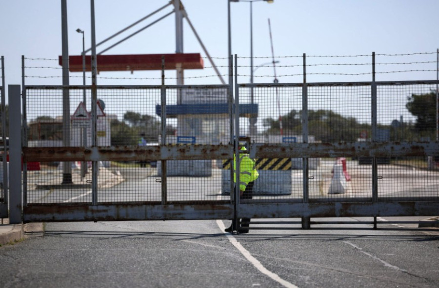 Συναγερμός στο Ακρωτήρι: Ήχησαν ξανά σειρήνες – Μήνυμα παραμονής σε εσωτερικούς χώρους