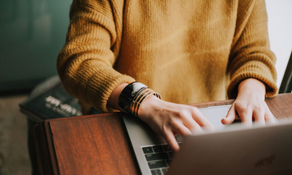 Πώς αμείβεται η αργία της 25ης Μαρτίου