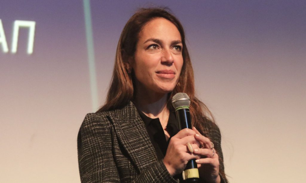 Μιχαηλίδου για Νταντάδες της Γειτονιάς: Έως €500 για κάθε μητέρα – Πότε ανοίγει η πλατφόρμα