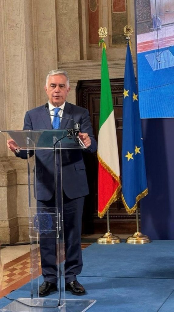 Ύψιστη τιμητική διάκριση της Ιταλικής Δημοκρατίας στον Κοσμήτορα της Βουλής και Βουλευτή Δωδεκανήσου Βασίλη Α. Υψηλάντη