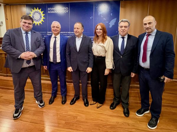 ΜΑΝΟΣ ΚΟΝΣΟΛΑΣ: «Η επιχειρηματικότητα στα νησιά, είναι η Ελλάδα της Δημιουργίας»