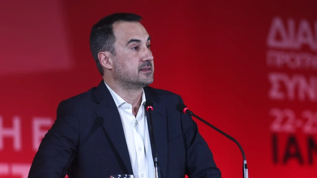 Αφετηρία εξελίξεων η σημερινή παραίτηση Χαρίτση: Το «κόμμα Τσίπρα», ο ΣΥΡΙΖΑ και η διεύρυνση ΠΑΣΟΚ Αφετηρία εξελίξεων η σημερινή παραίτηση Χαρίτση: Το «κόμμα Τσίπρα», ο ΣΥΡΙΖΑ και η διεύρυνση ΠΑΣΟΚ