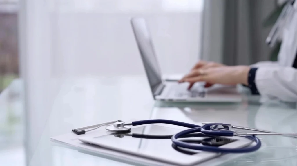 Πανελλαδική 24ωρη απεργία των νοσοκομειακών γιατρών την Τετάρτη 18 Μαρτίου Πανελλαδική 24ωρη απεργία των νοσοκομειακών γιατρών την Τετάρτη 18 Μαρτίου