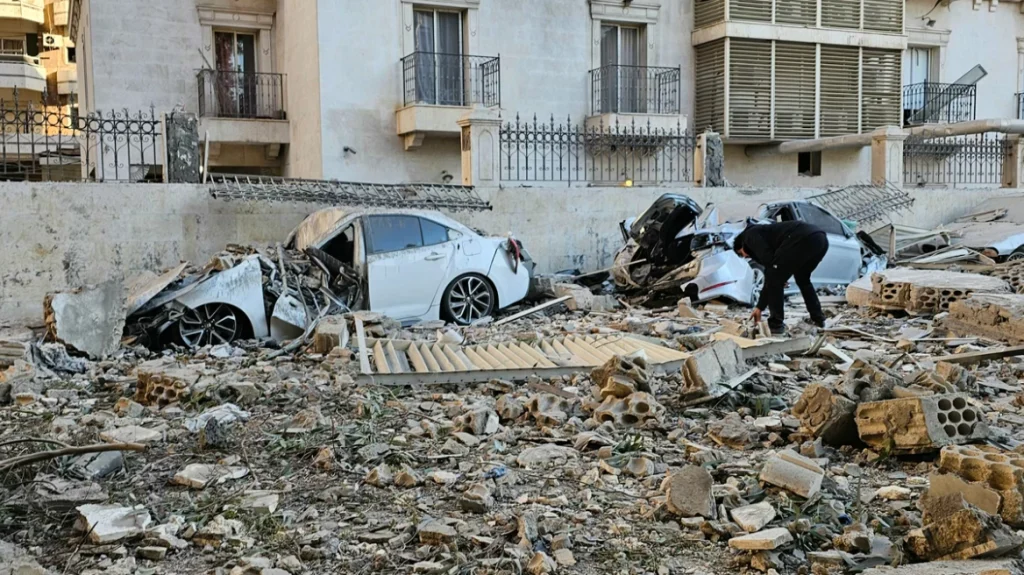 Ηχούν ξανά οι σειρήνες στο Ακρωτήρι της Κύπρου, έτοιμο το Ισραήλ για χερσαία επιχείρηση στον Λίβανο – Ιρανικό χτύπημα σε διυλιστήρια