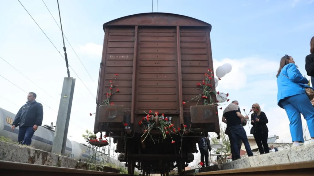 15 Μαρτίου 1943: Το πρώτο τρένο που έφυγε από Θεσσαλονίκη για Άουσβιτς και η επέτειος που θυμίζει πού οδηγεί το μίσος