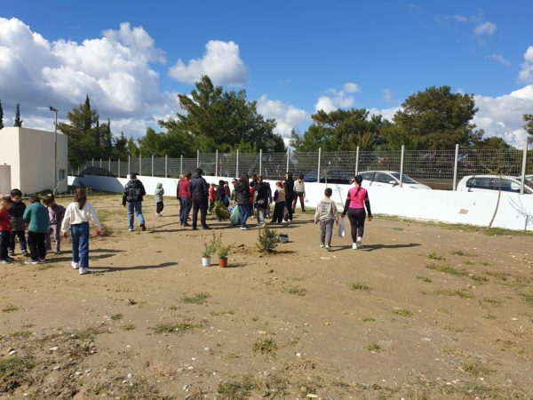 Θερμές Ευχαριστίες του 2ου Δημοτικού Αρχαγγέλου σε Γ. Χατζημάρκο και Μ. Λουλού