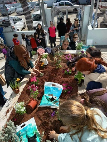 Θερμές Ευχαριστίες του 2ου Δημοτικού Αρχαγγέλου σε Γ. Χατζημάρκο και Μ. Λουλού