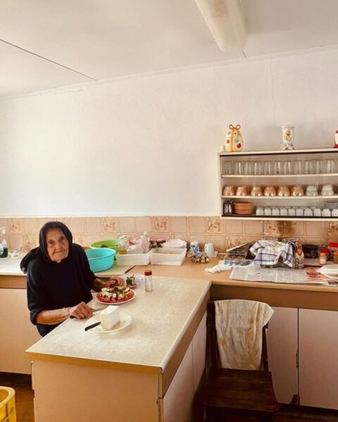 Σάββας & Αναστασία – Γλυφάδα Ρόδου: Μια σταγόνα Αιγαίου από το 1950.