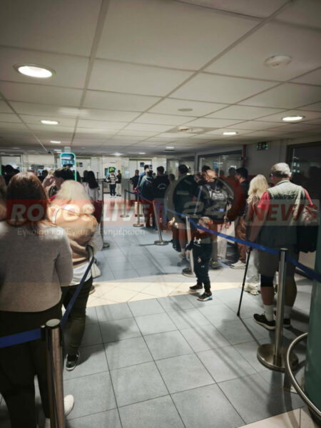 ΡΟΔΟΣ: Εικόνες ντροπής στο «Διαγόρας» – Εγκλωβισμένοι εκατοντάδες τουρίστες, «πρεμιέρα» με κλάματα και ουρές χιλιομέτρων