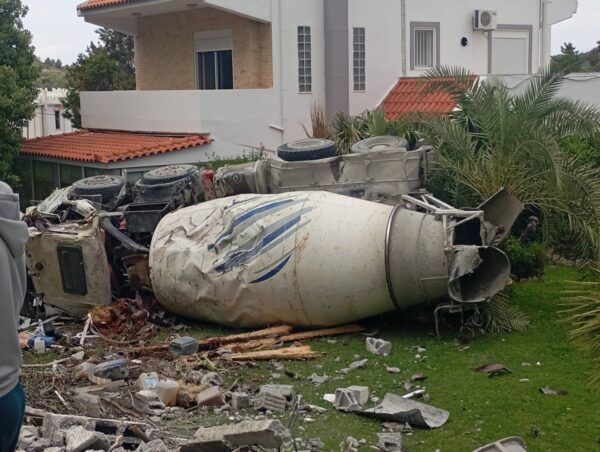 Ρόδος : Ντελαπάρισε Μπετονιέρα