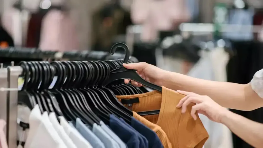 Φοροδιαφυγή: Έμπορος ρούχων «ξέχασε» να δηλώσει 13 εκατ. ευρώ, σουβλατζίδικο «έκρυψε» 1 εκατ. ευρώ – Όλες οι «τρανταχτές» υποθέσεις που έπιασε η ΑΑΔΕ