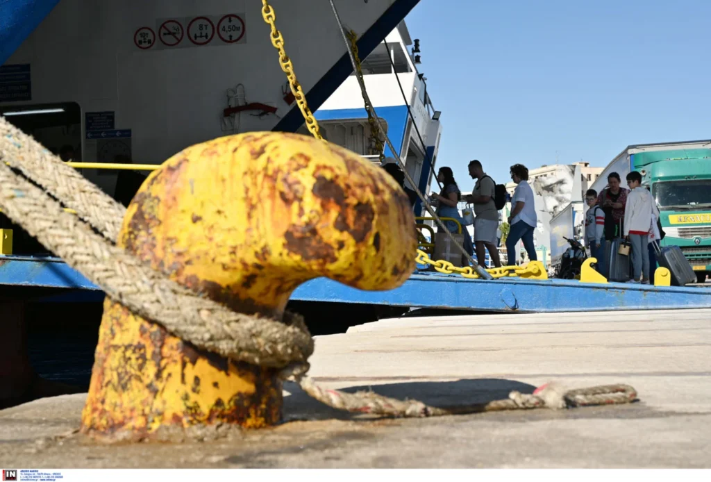 Βουλή: Κατατέθηκε ρύθμιση για αποζημίωση ακτοπλοϊκών εταιρειών που αφορά τις υποχρεωτικές εκπτώσεις