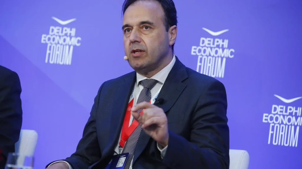 «Ναι» από τον Παπαστεργίου στην πρόταση Μαρινάκη για ταυτοποίηση των χρηστών στο διαδίκτυο