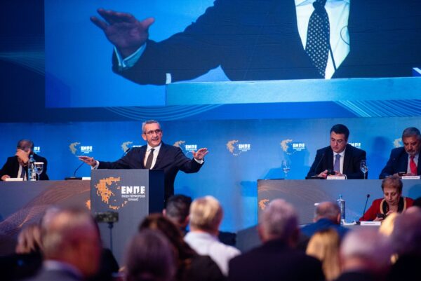 Τα Αμείλικτα Στοιχεία του ΕΣΠΑ: Πρωταθλήτρια η Περιφέρεια Νοτίου Αιγαίου παρά τον «Πόλεμο» Λάσπης