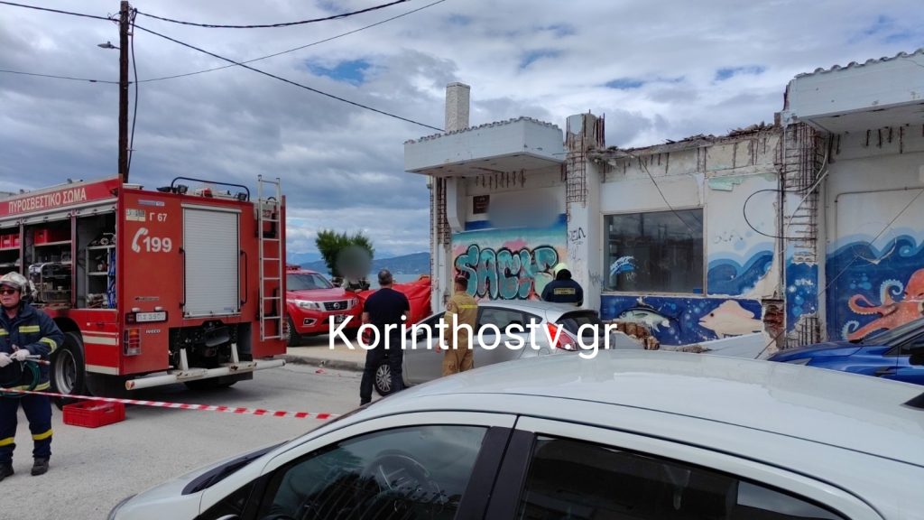 Αδιανόητη τραγωδία στην Κόρινθο: Κατέρρευσε στηθαίο μπαλκονιού και σκότωσε γυναίκα – Τραυματίστηκαν τα παιδιά της (φωτό)