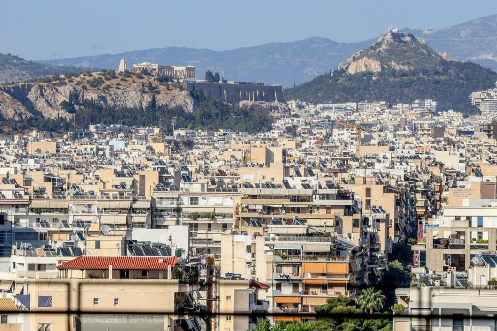 Στεγαστικό: Επιδότηση έως €36.000 από τον Μάιο για 30.000 ανακαινίσεις – 20 ακίνητα στην αγορά το 2026 για κοινωνική κατοικία (pic)