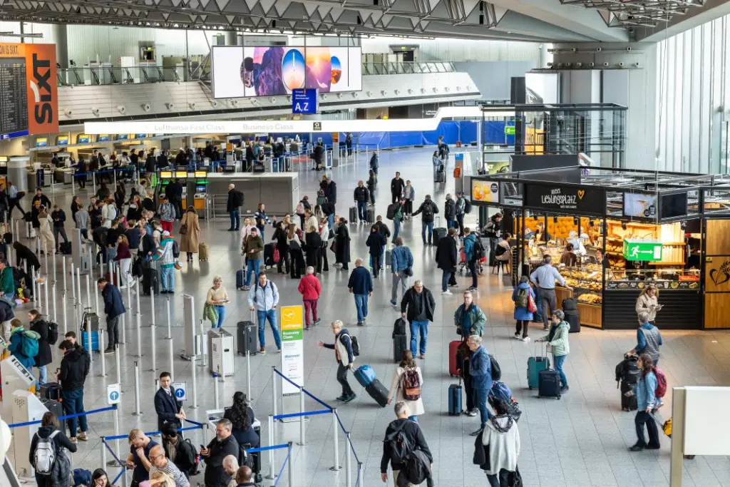 Όμιλος Lufthansa | 1.600 επιπλέον πτήσεις προς Μεσόγειο το καλοκαίρι – ενισχύεται και η Ελλάδα Όμιλος Lufthansa | 1.600 επιπλέον πτήσεις προς Μεσόγειο το καλοκαίρι – ενισχύεται και η Ελλάδα