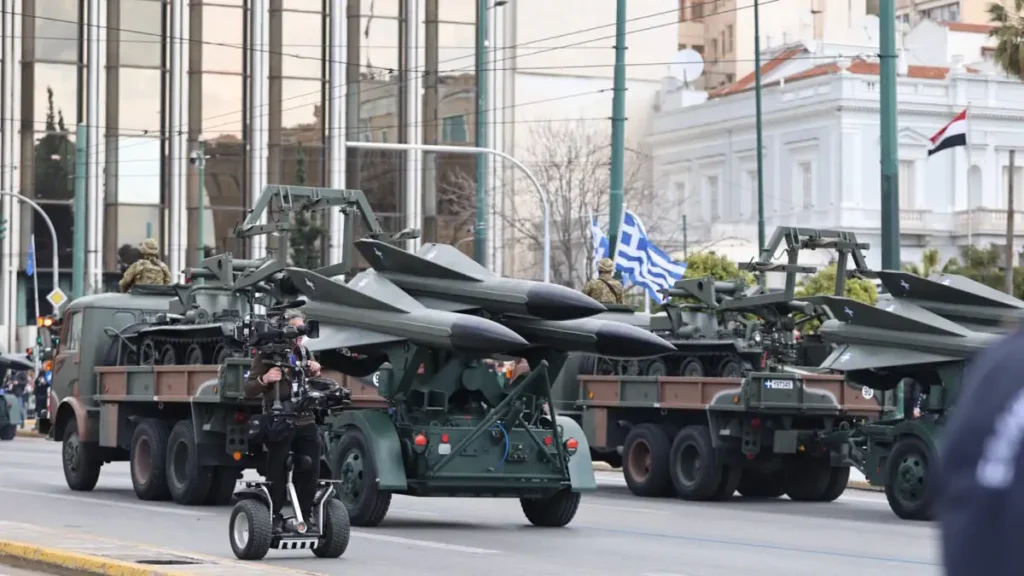 Ένοπλες Δυνάμεις: Πύραυλοι Hawk, Patriot και «Βέλος» στον αντιαεροπορικό θόλο μαζί με τα ισραηλινά συστήματα