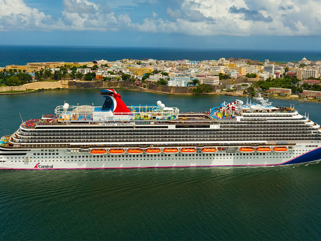 Τραγωδία σε κρουαζιέρα: 16χρονος κατηγορείται ότι βίασε και σκότωσε τη θετή αδελφή του Τραγωδία σε κρουαζιέρα: 16χρονος κατηγορείται ότι βίασε και σκότωσε τη θετή αδελφή του