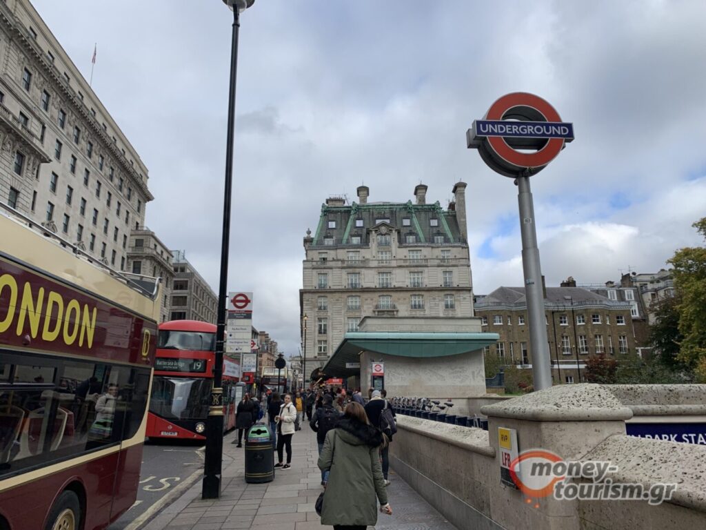 Η βρετανική, τουριστική βιομηχανία επαινεί την Ελλάδα για την αναστολή εφαρμογής του EES για τους Βρετανούς ταξιδιώτες | ΑΝΑΚΟΙΝΩΣΗ FCDO