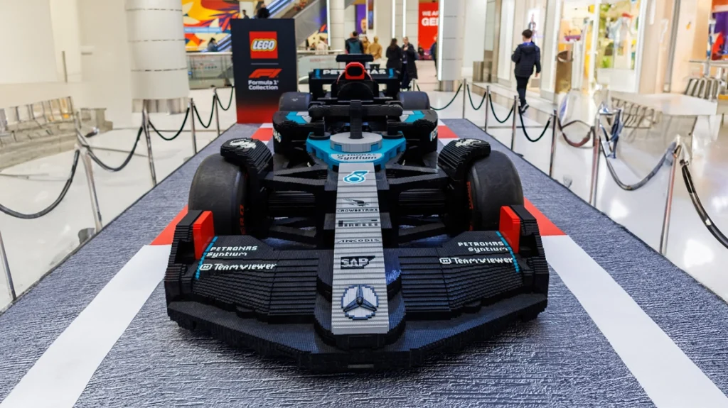 Το μονοθέσιο LEGO® Mercedes-AMG F1® για πρώτη φορά στην Ελλάδα