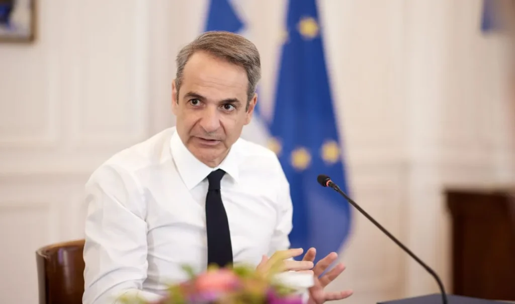 Σχέδιο Μητσοτάκη για νέα Βουλή: Τι αλλάζει με την πρόταση για ασυμβίβαστο υπουργού & βουλευτή και τους 250 βουλευτές – Παραδείγματα ποιοι θα έπαιρναν τις έδρες των υπουργών αν ίσχυε σήμερα το σύστημα