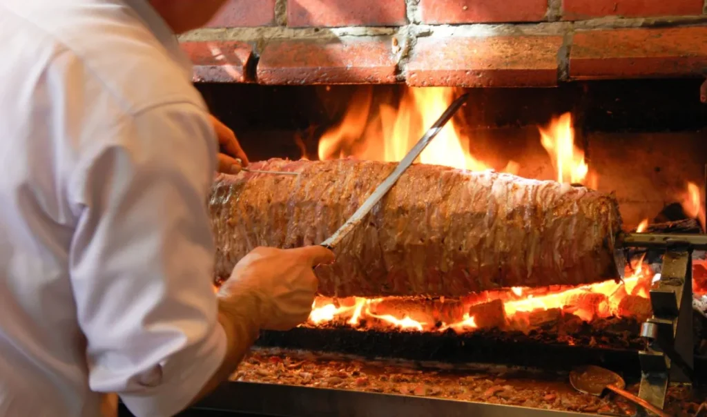 Έτσι θα ρίξεις τη χοληστερίνη μετά τα αρνιά, τα κοκορέτσια, τα τσουρέκια και τα αυγά: Τι λένε οι ειδικοί