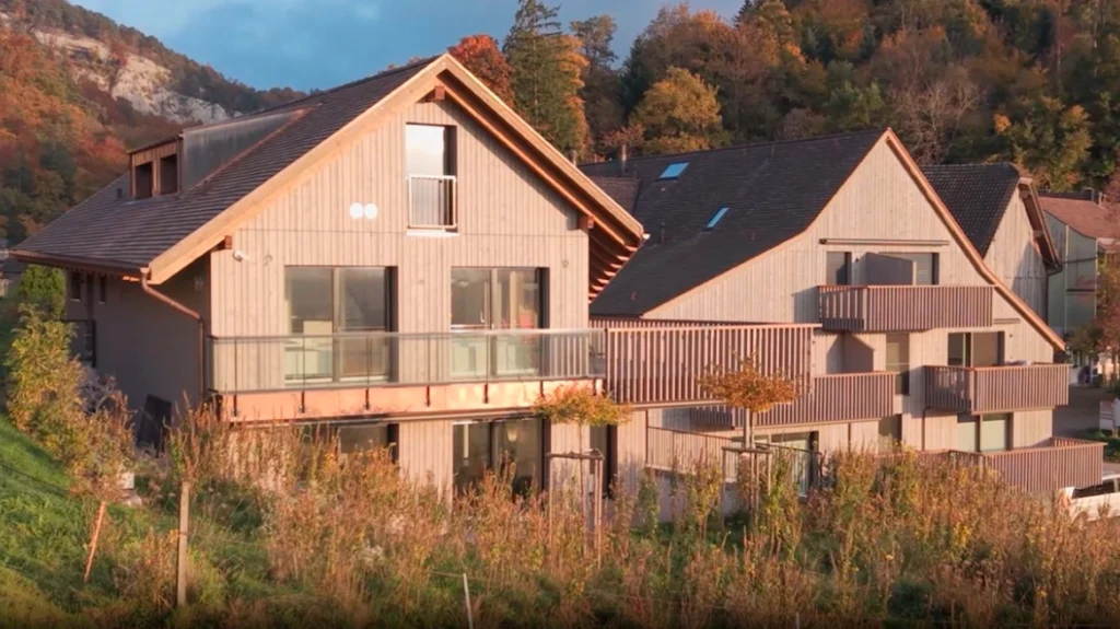 Η τραγική ιστορία μιας 56χρονης μητέρας από τη Βρετανία που ταξιδεύει στην Ελβετία για ευθανασία μετά τον θάνατο του παιδιού της