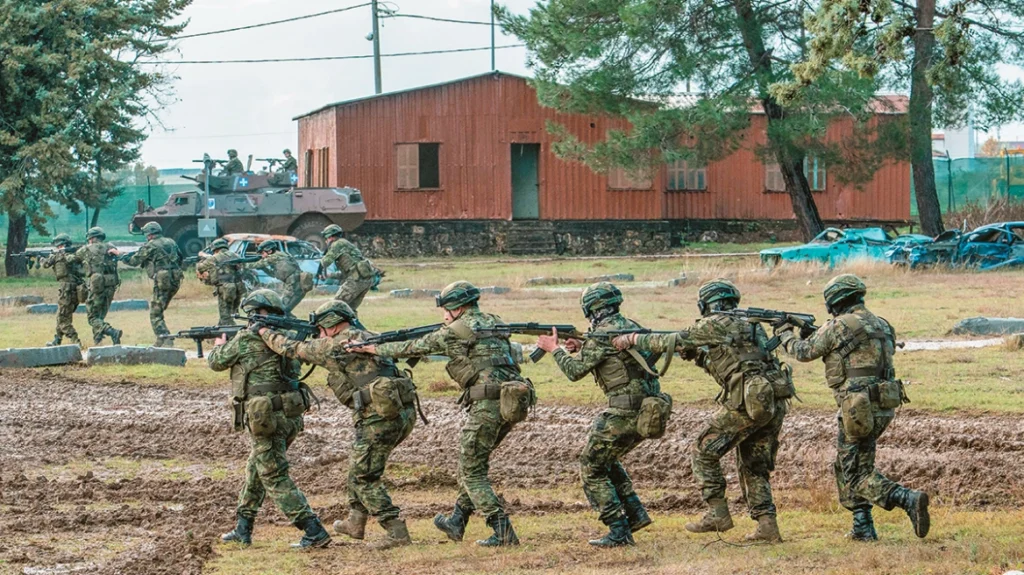 Νέος νόμος για τη θητεία στον Στρατό: Αντί για λούφα… στην παραμεθόριο