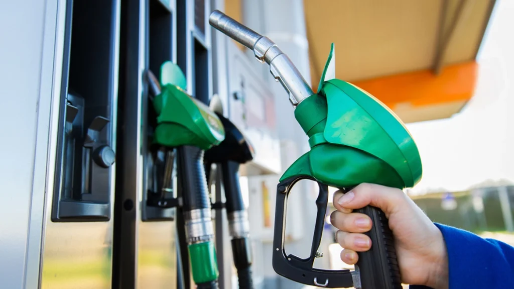 Σε Αττική και Ρόδο τα πρώτα πρόστιμα σε πρατήρια για παραβίαση του πλαφόν στο περιθώριο κέρδους