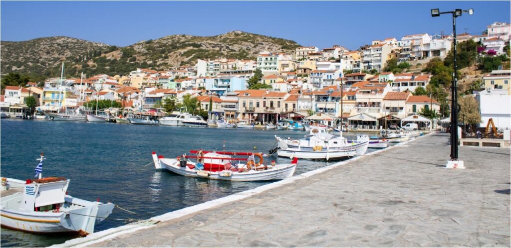 Τριήμερο Αγίου Πνεύματος 2026: Ποιοι μπορούν να χρησιμοποιήσουν τα νέα vouchers για φθηνές διακοπές – Ποιο πρόγραμμα αναμένεται να κάνει σήμερα πρεμιέρα