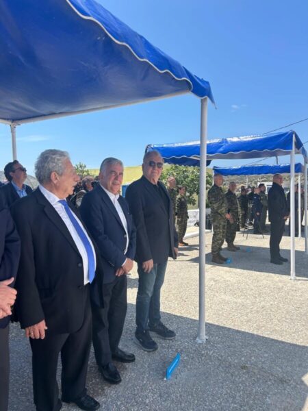 Ο Βασίλης Α. Υψηλάντης στα εγκαίνια του κτηρίου  ΣΟΑ–ΣΟΜΥ–ΣΟΕΠΟΠ στο Αγαθονήσι