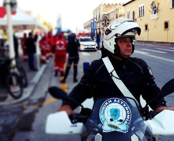 Ένα τεράστιο "ευχαριστώ" στην Τροχαία Ρόδου για τη συμβολή της στην επιτυχία του TUI Μαραθωνίου!